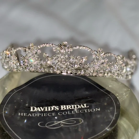 David\'s Bridal Sparkling Silver Rhinestone Tiara David main image 2